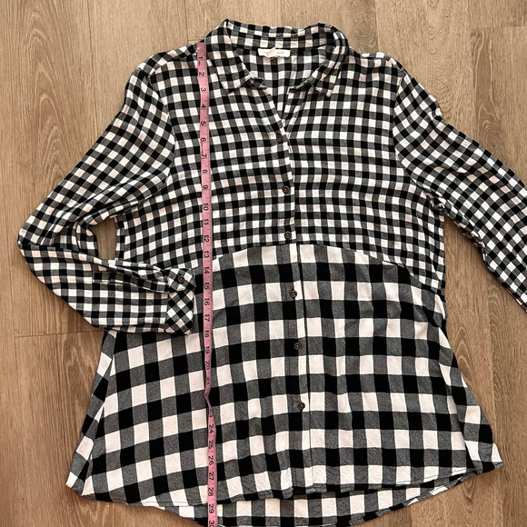 Beach Lunch Lounge Large Oversized Gingham Black/White Long Sleeve Button Down - Picture 9 of 9